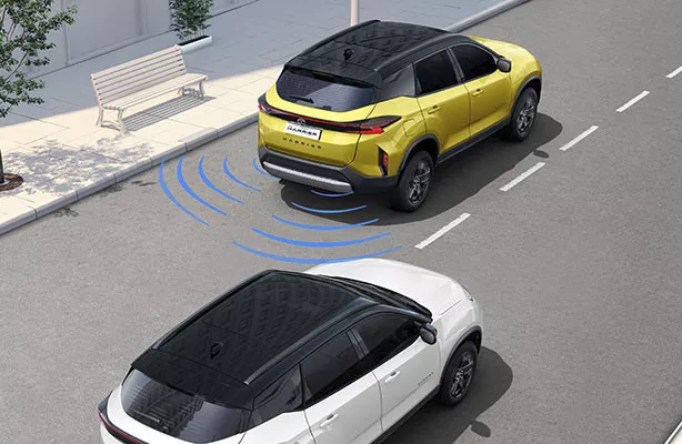 Tata Harrier Safety Blind Spot Detection